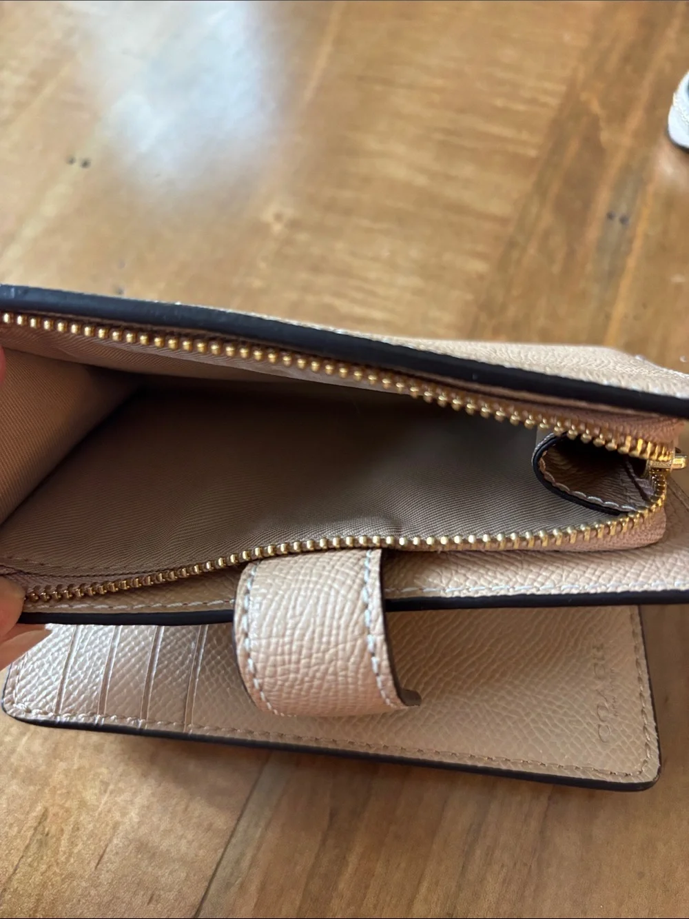 Coach Medium Corner Zip Wallet
